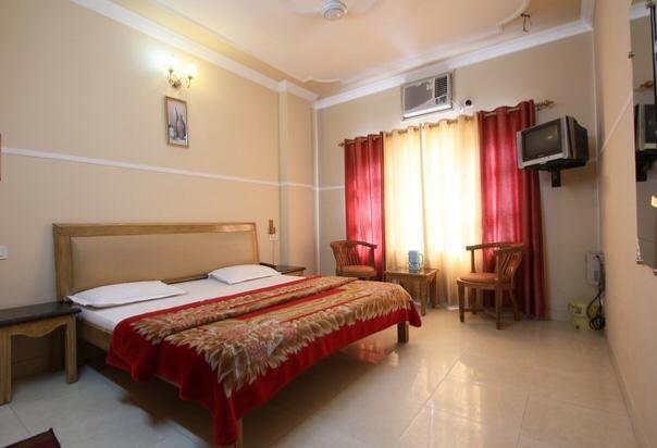 Hotel King Haridwār Quarto foto